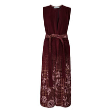 Load image into Gallery viewer, Evita Gilet in Burgundy
