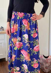 STELLA MAXI SKIRT IN BLUE WITH BIG FLOWERS