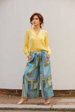 Load image into Gallery viewer, OLIVIA SILK CREPE BLOUSE IN YELLOW