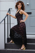 Load image into Gallery viewer, EVITA MAXI DRESS IN LACE-PINK