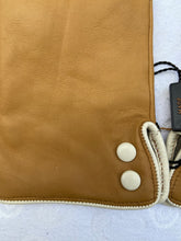 Load image into Gallery viewer, Real Leather Camel Gloves with Cashmere Lining